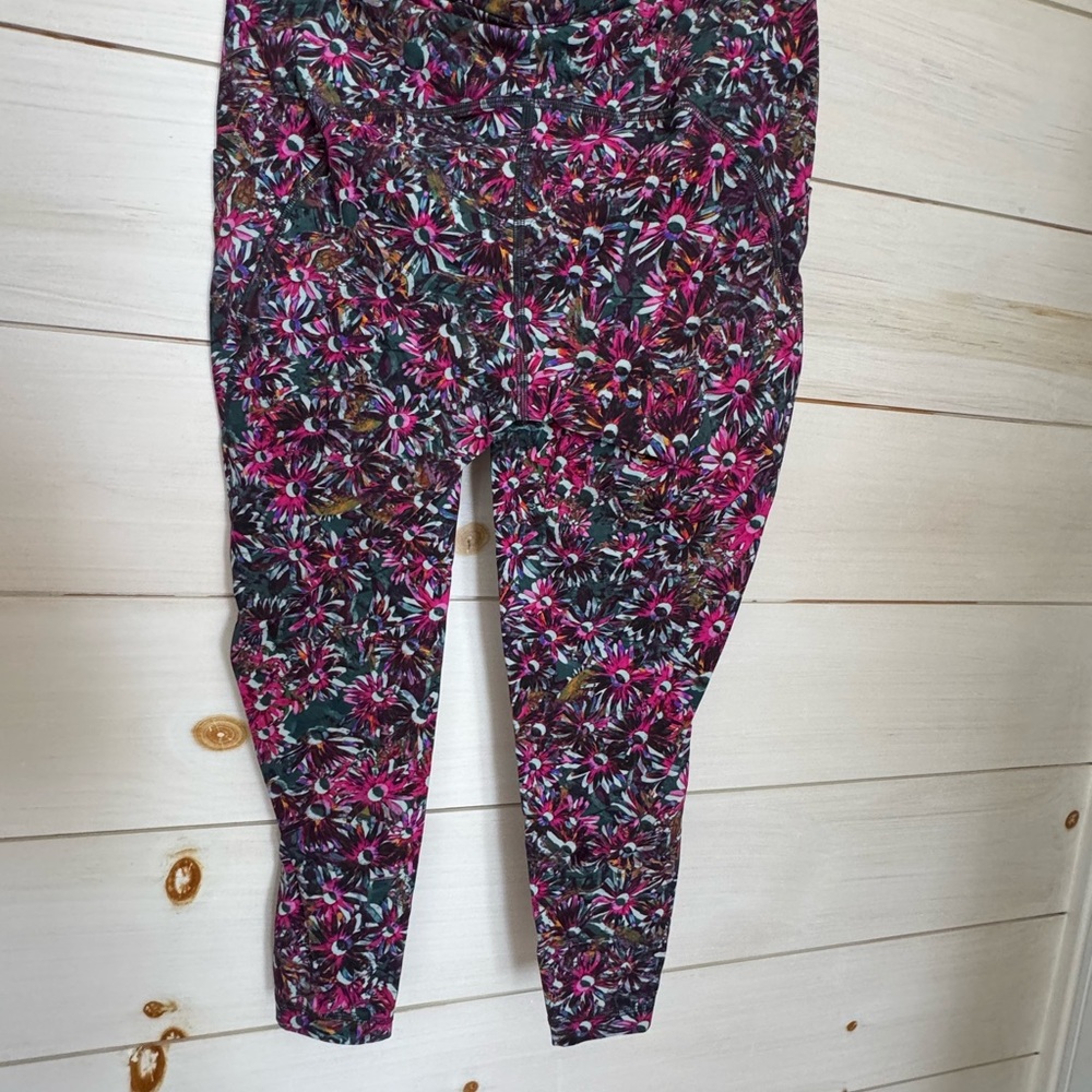 lululemon athletica cropped Floral Leggings - Pink and Green